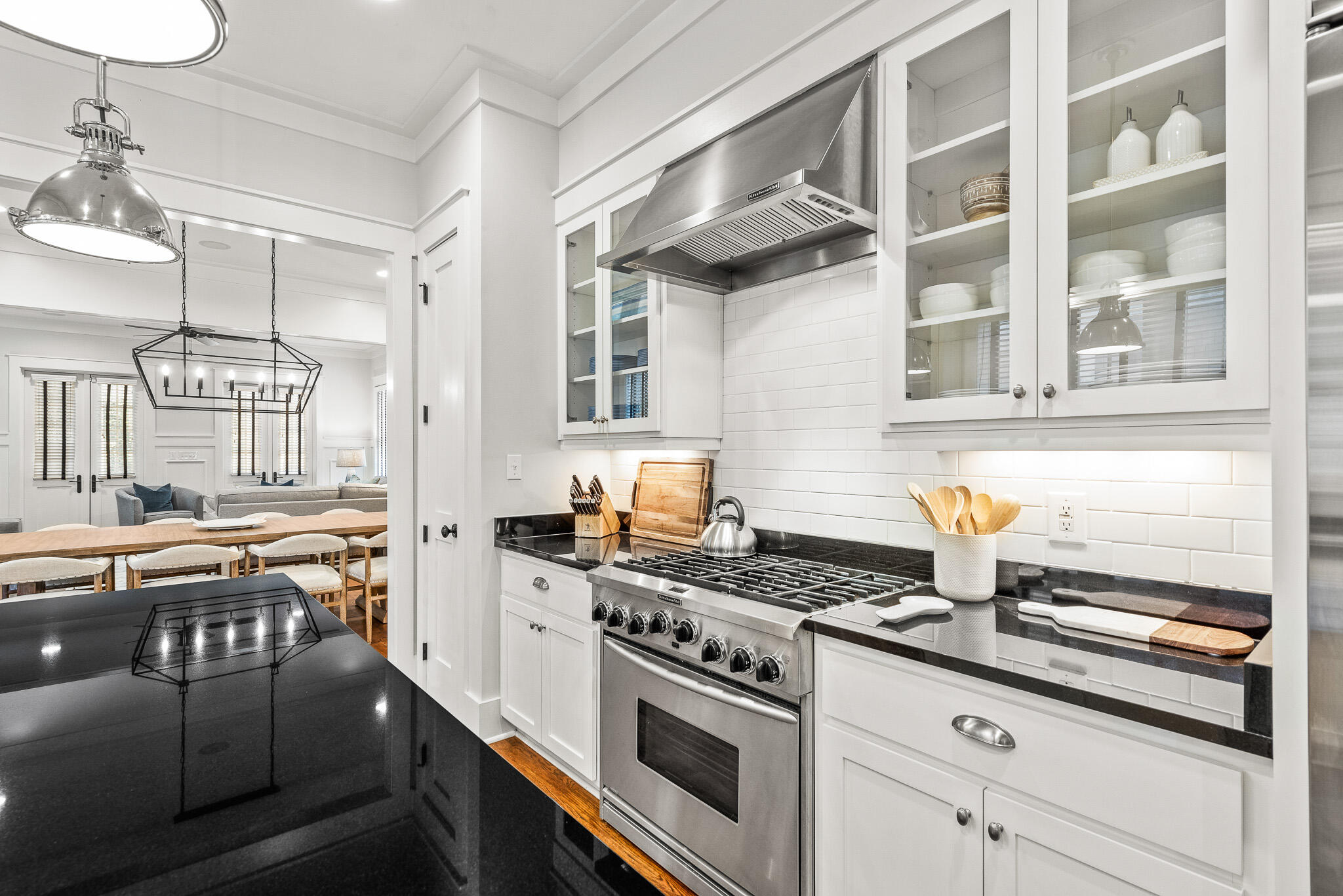 30 N Shingle Lane