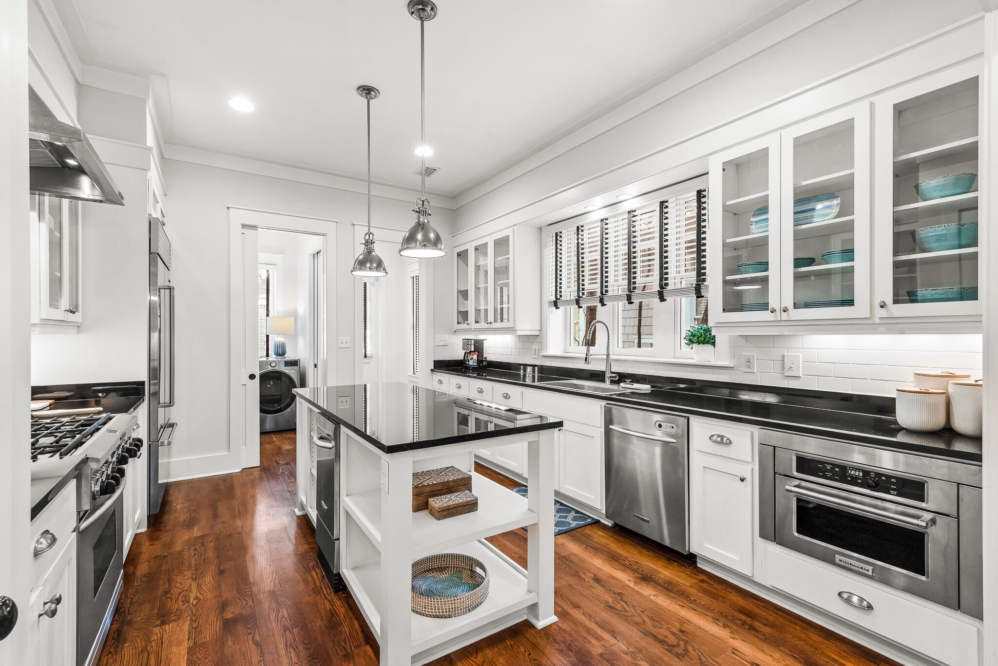 30 N Shingle Lane