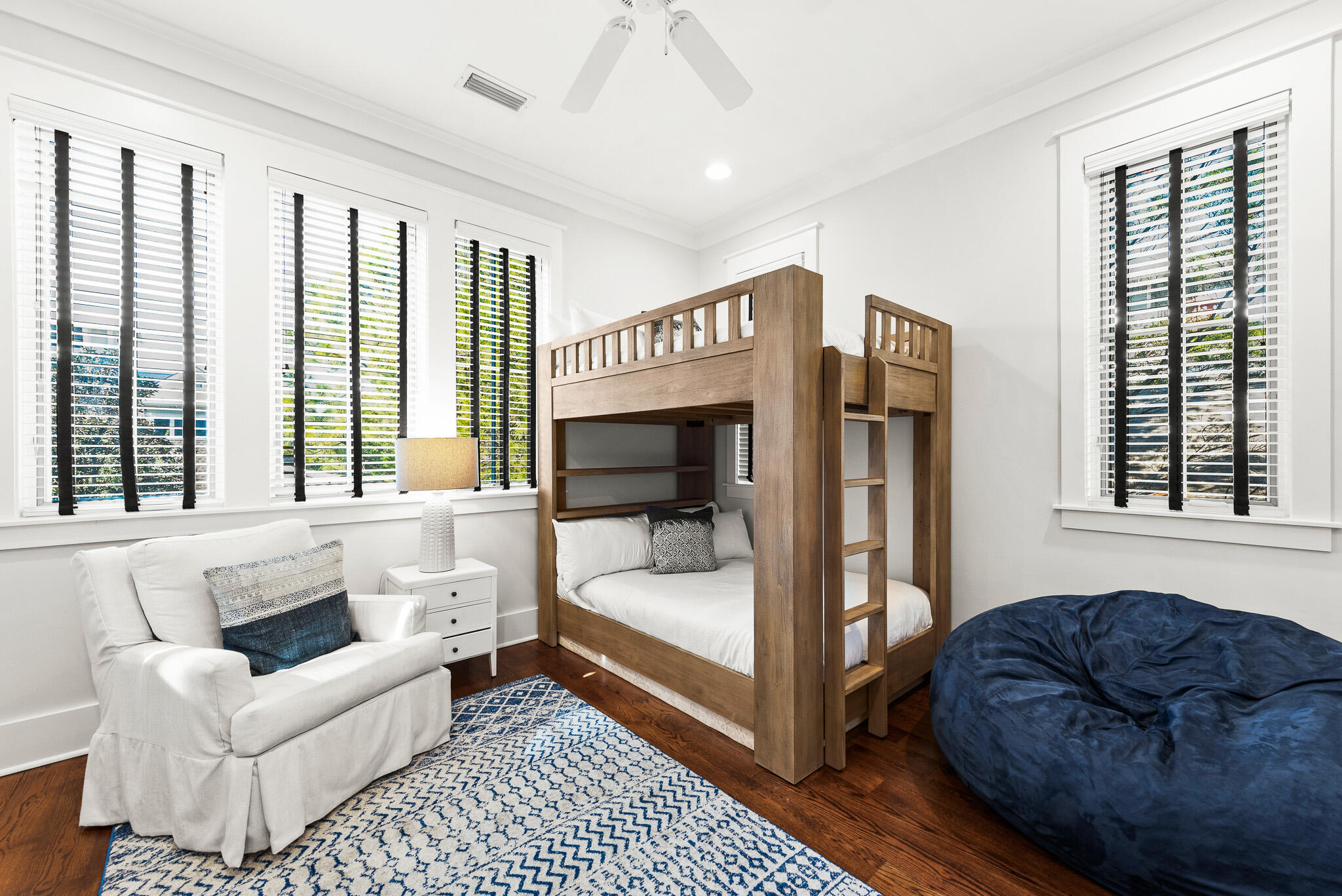 30 N Shingle Lane