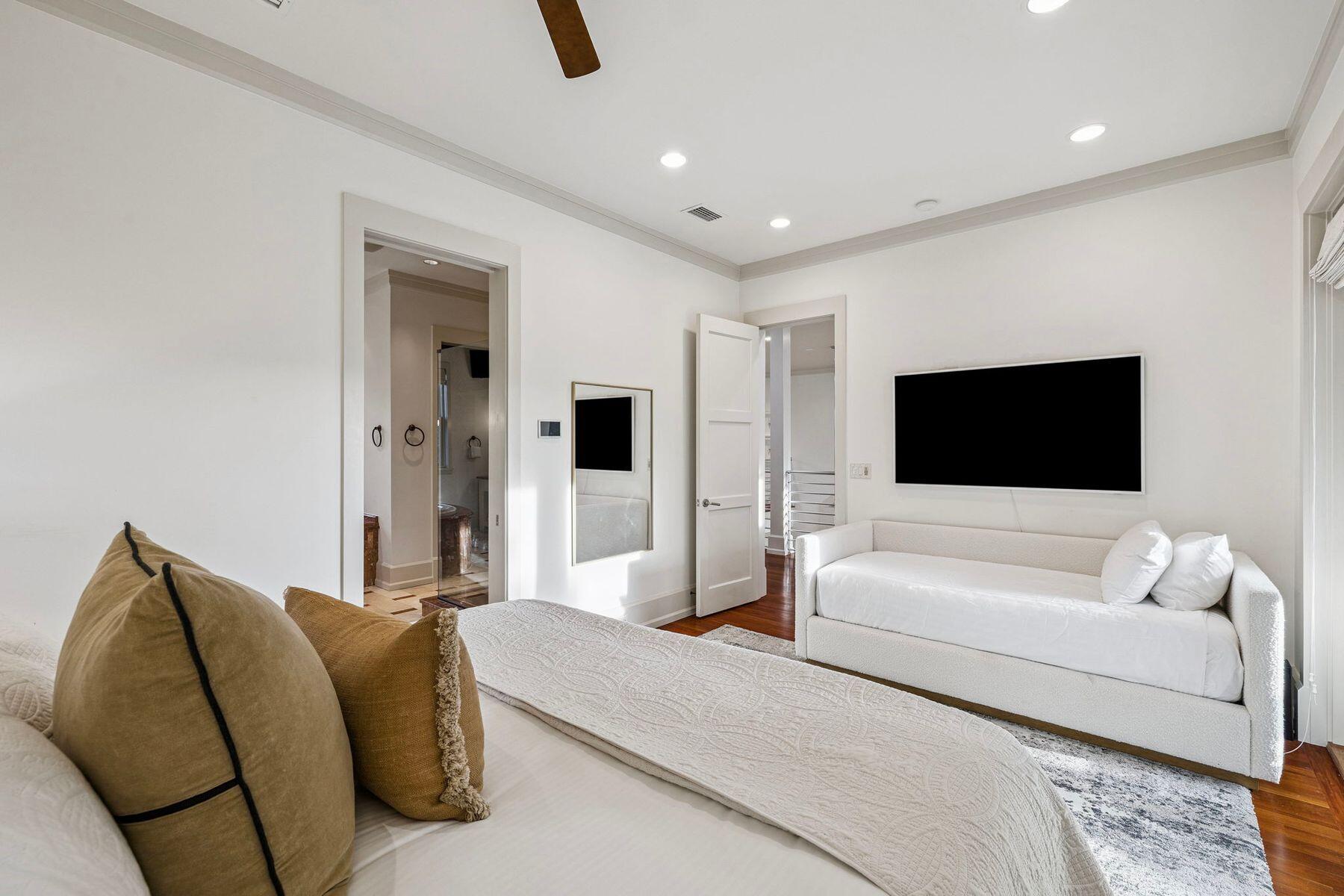 260 Gulf Bridge Lane