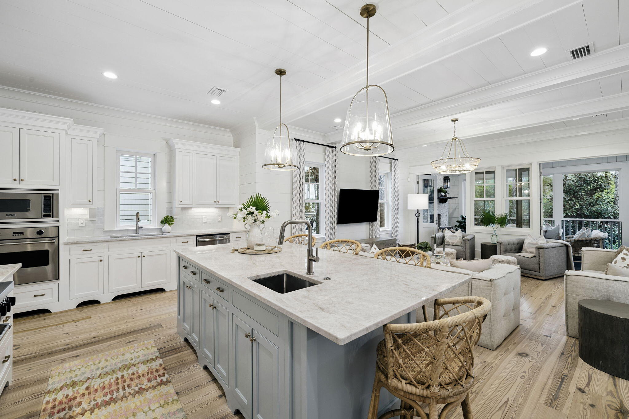 30 E Yacht Pond Lane