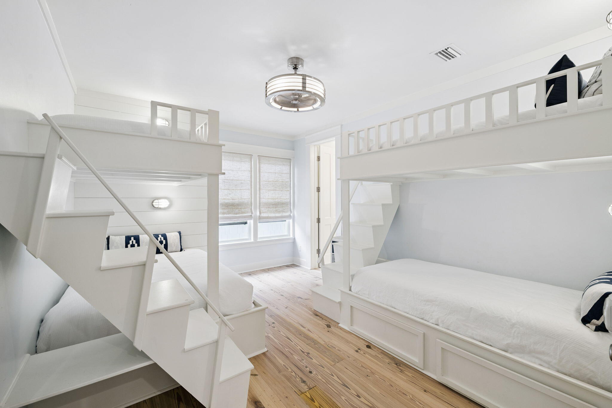 30 E Yacht Pond Lane