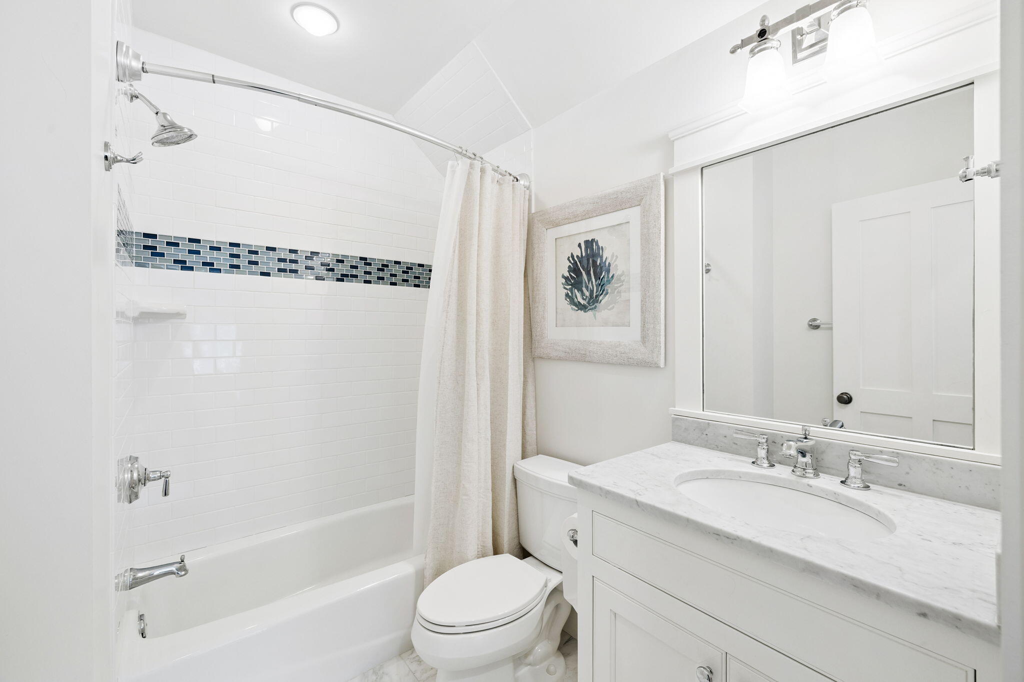 30 E Yacht Pond Lane