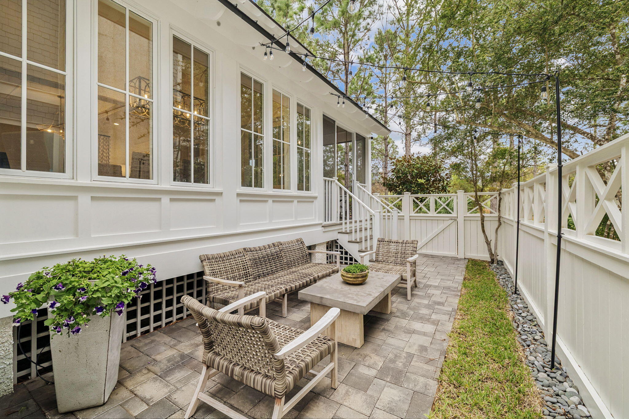 30 E Yacht Pond Lane