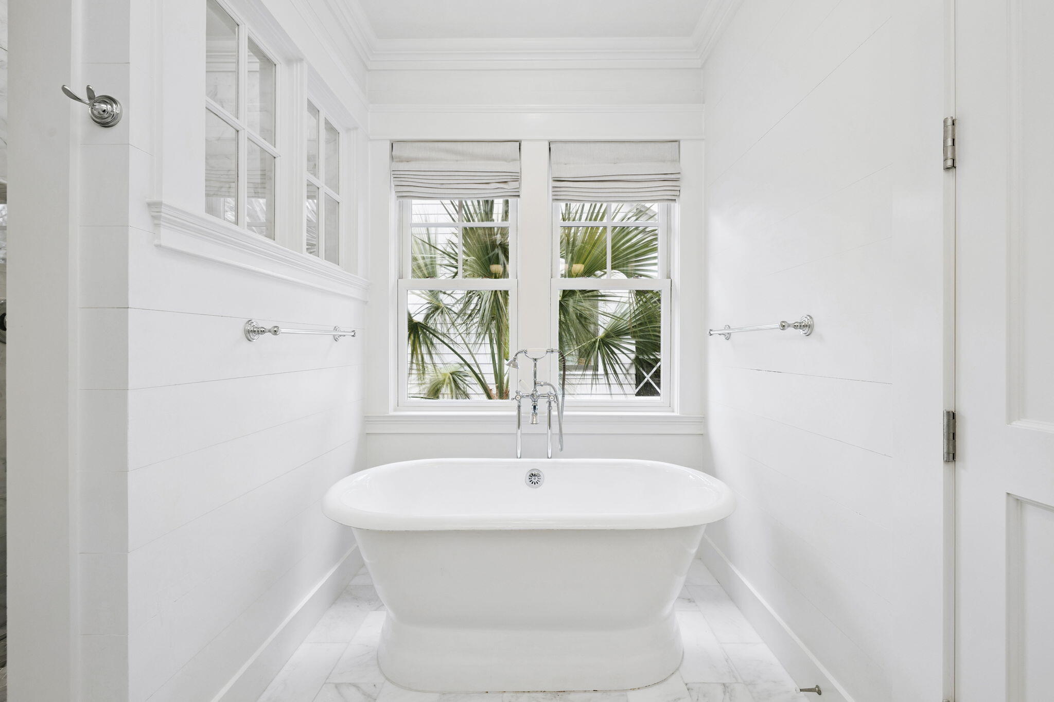 30 E Yacht Pond Lane