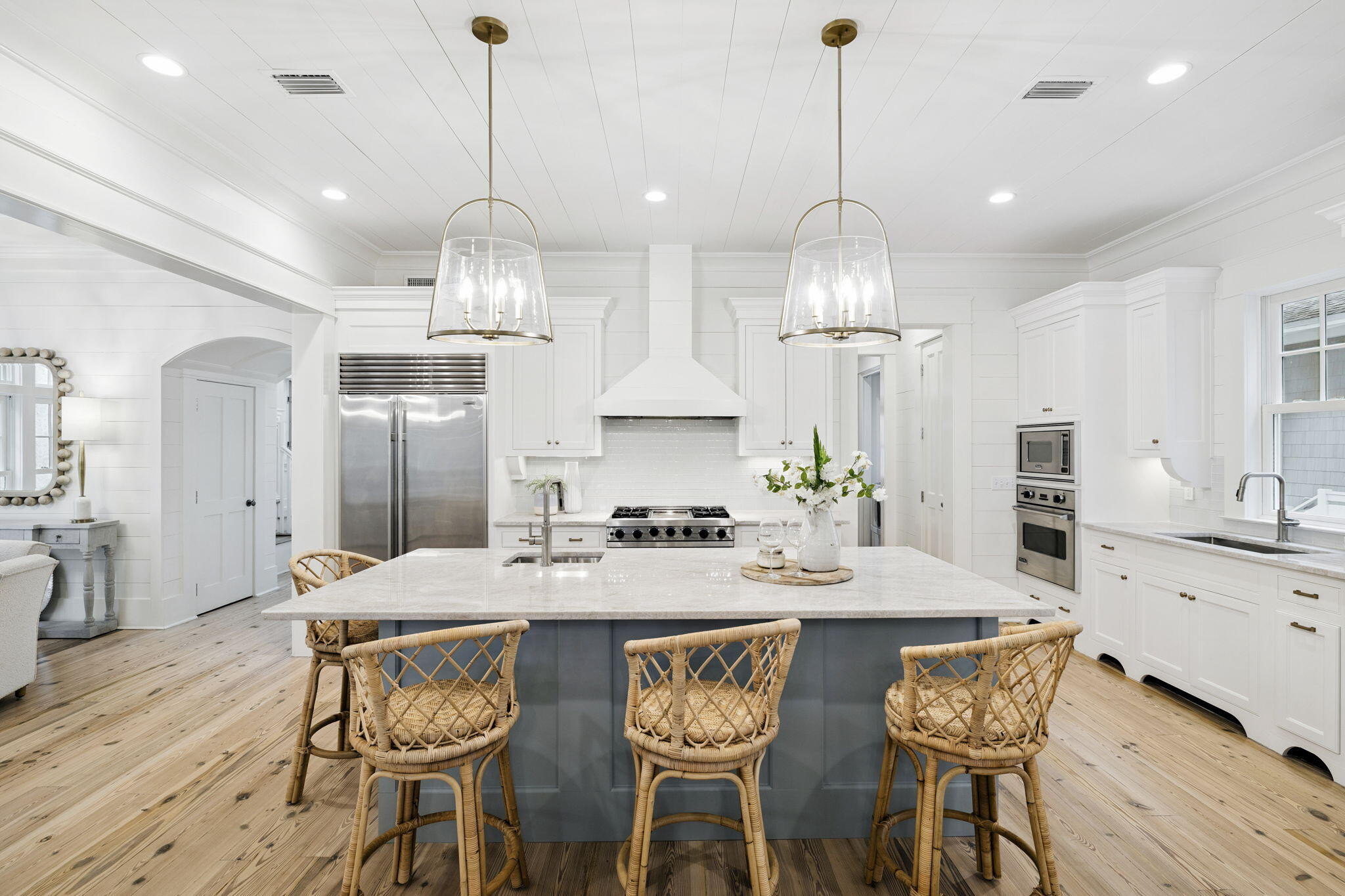 30 E Yacht Pond Lane