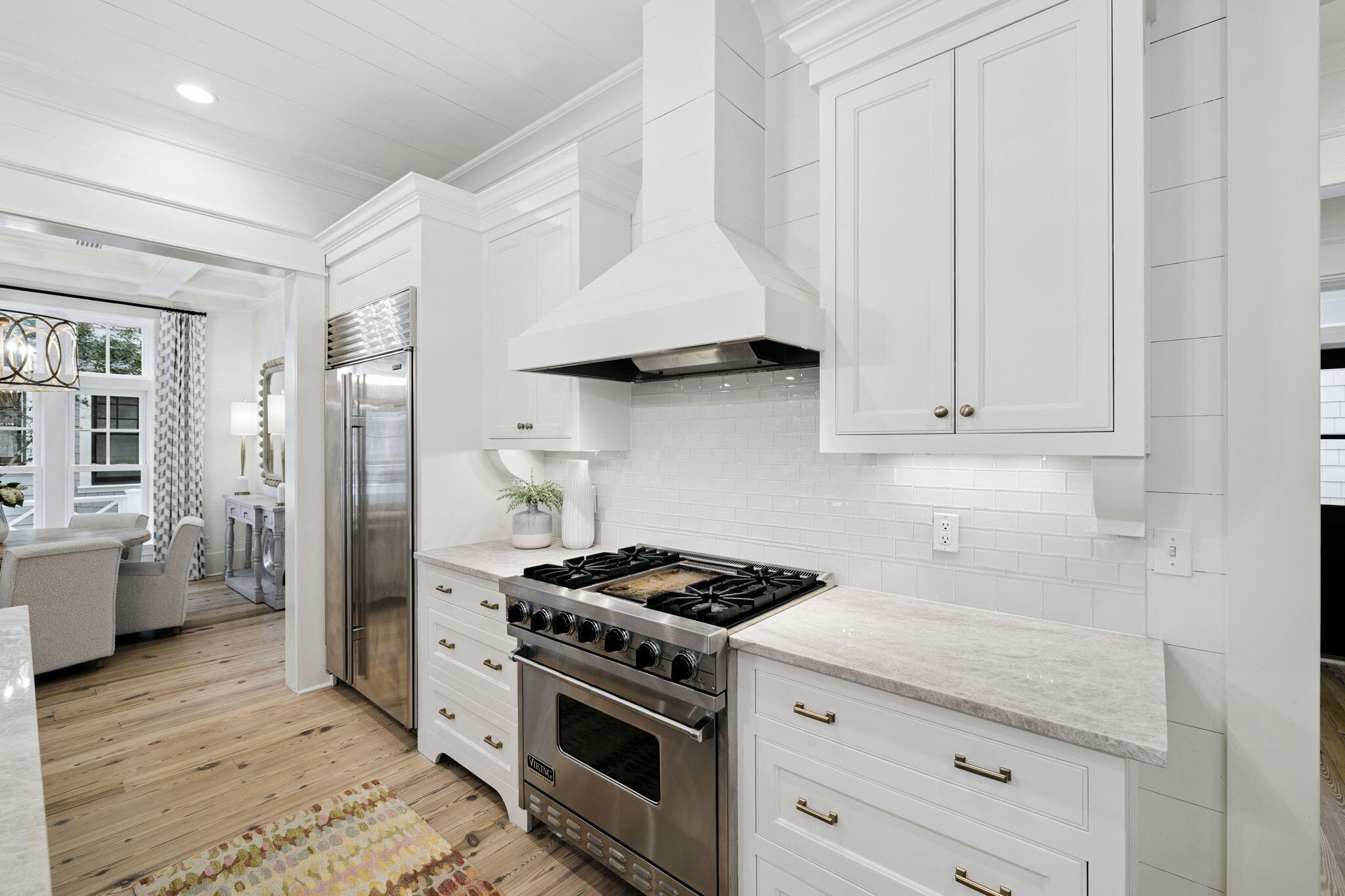 30 E Yacht Pond Lane