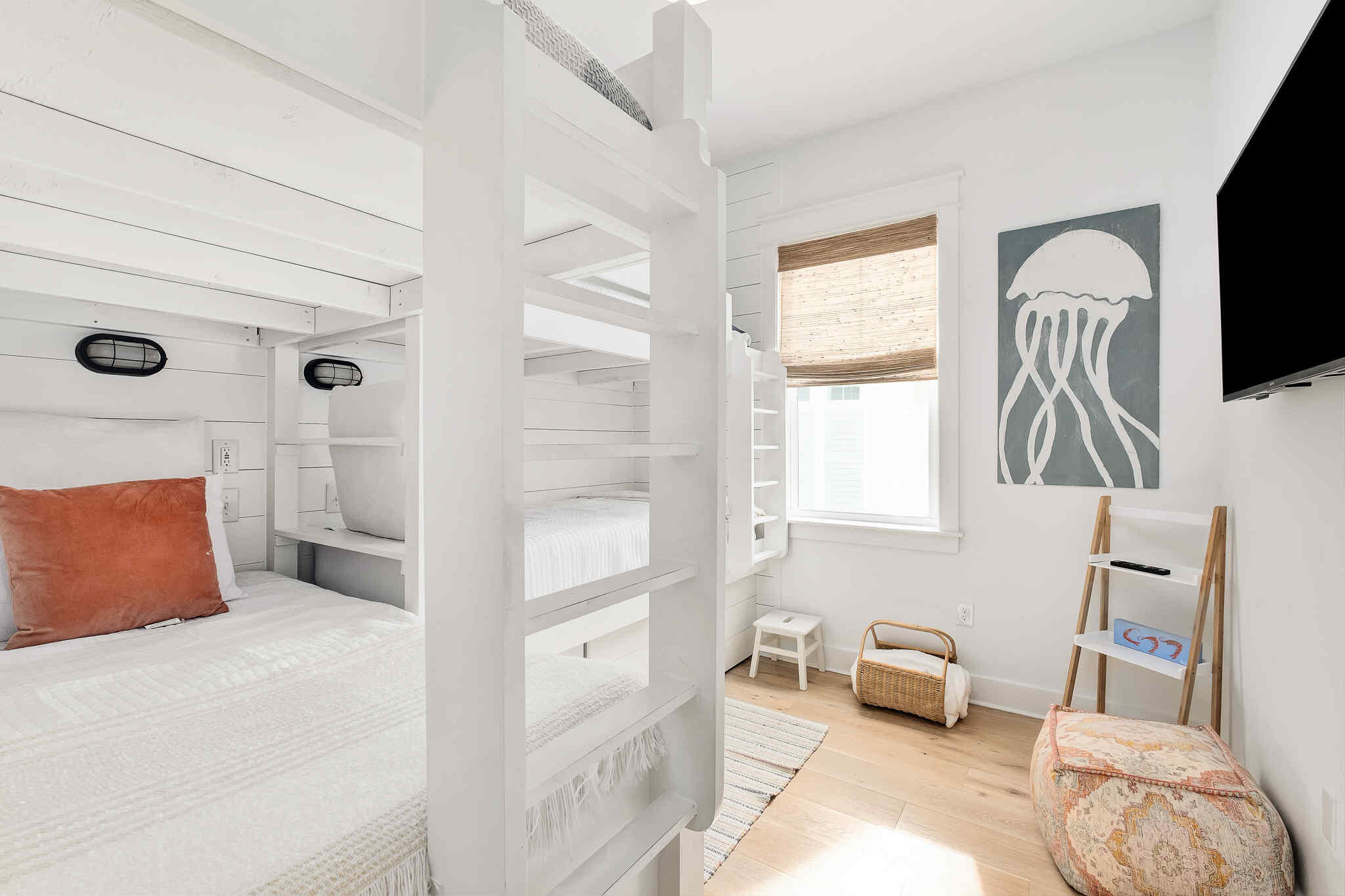 117 W Pine Lands Loop UNIT A