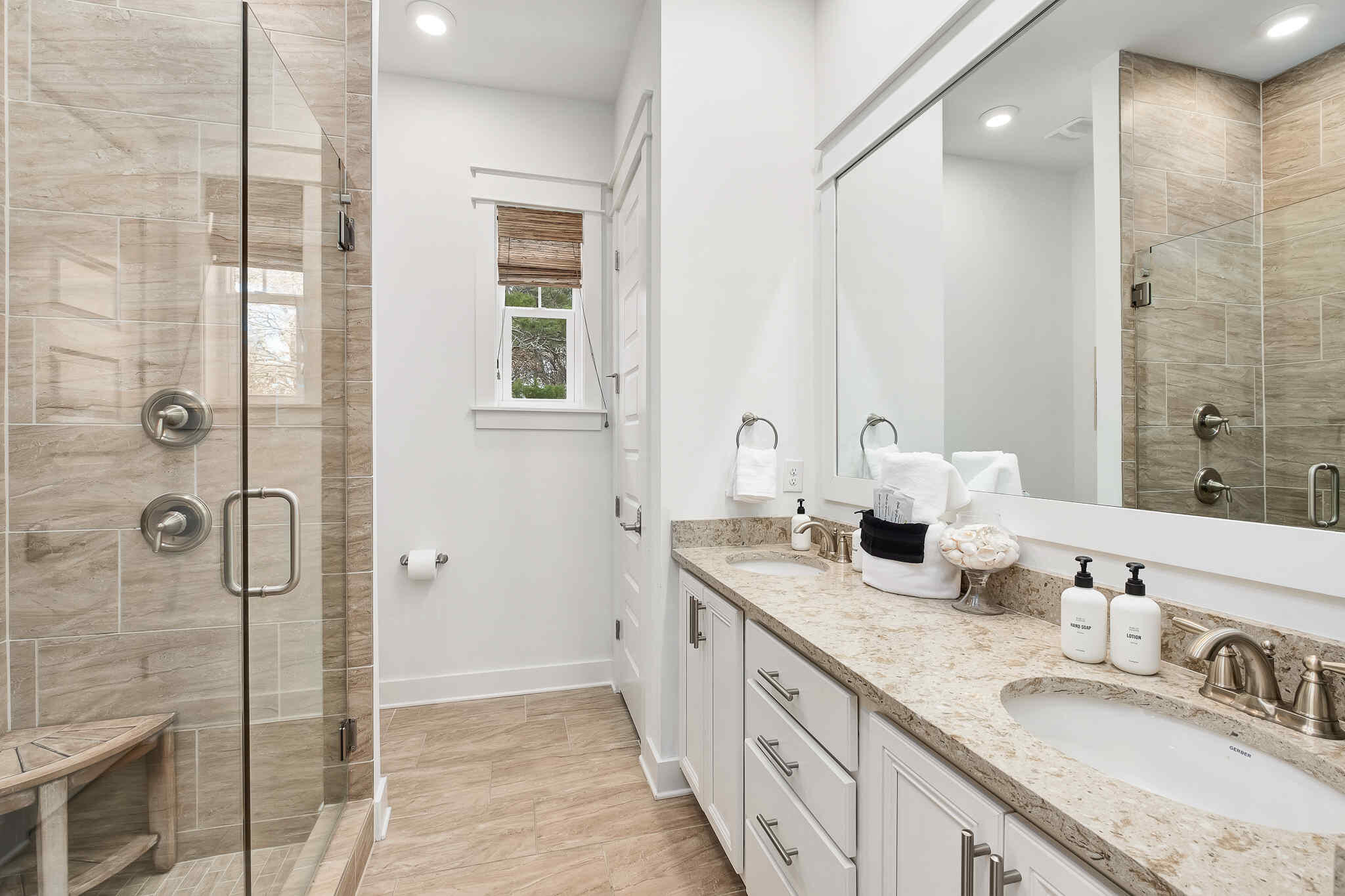 117 W Pine Lands Loop UNIT A
