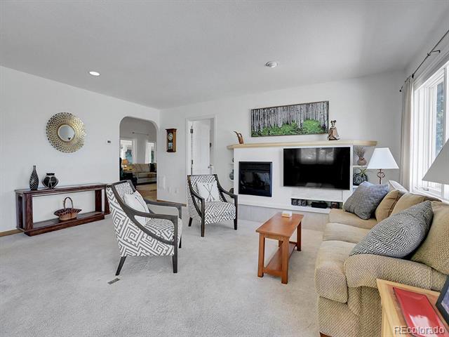 6829 Beaver Run