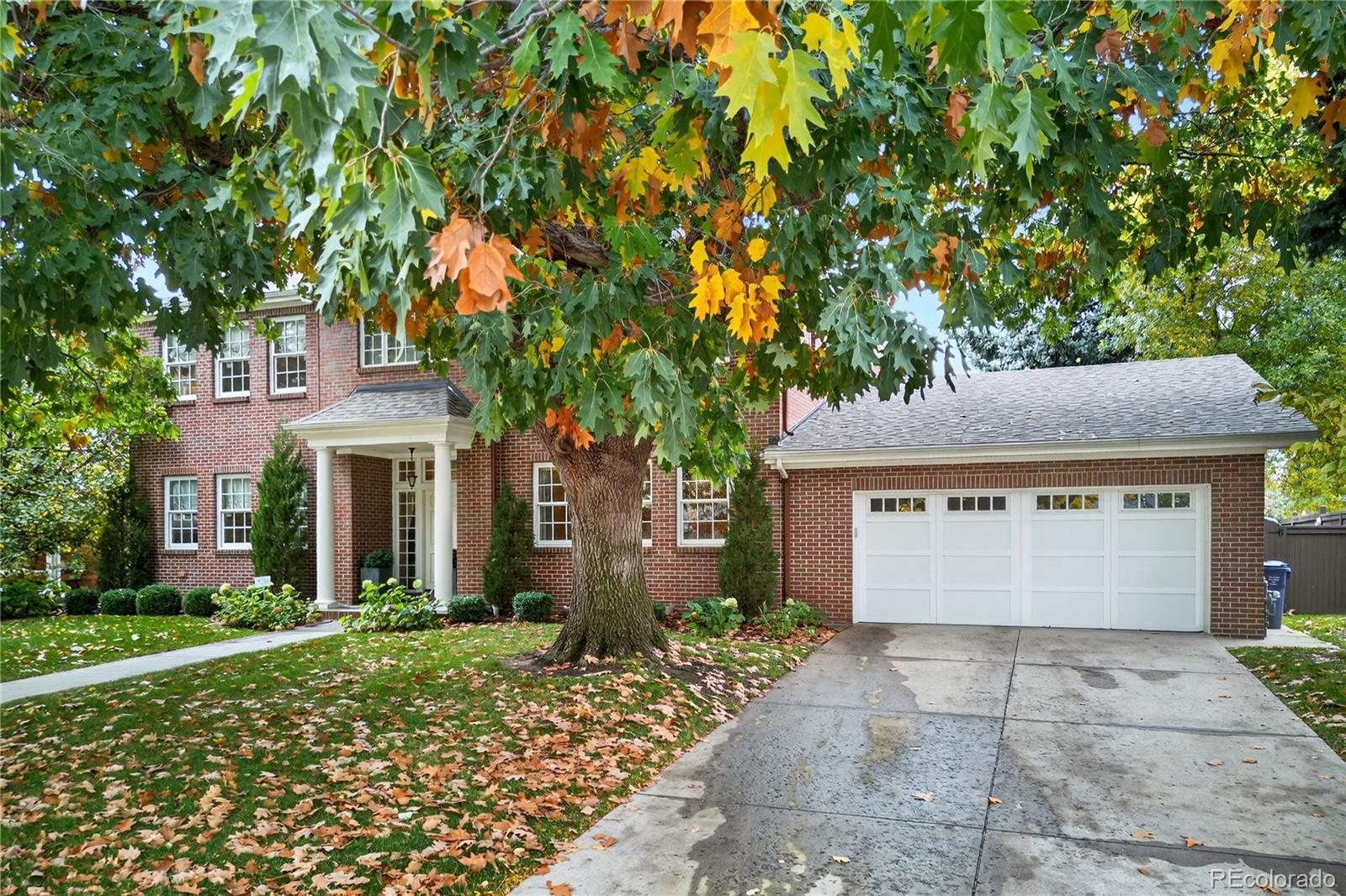 1 S Jasmine Street
