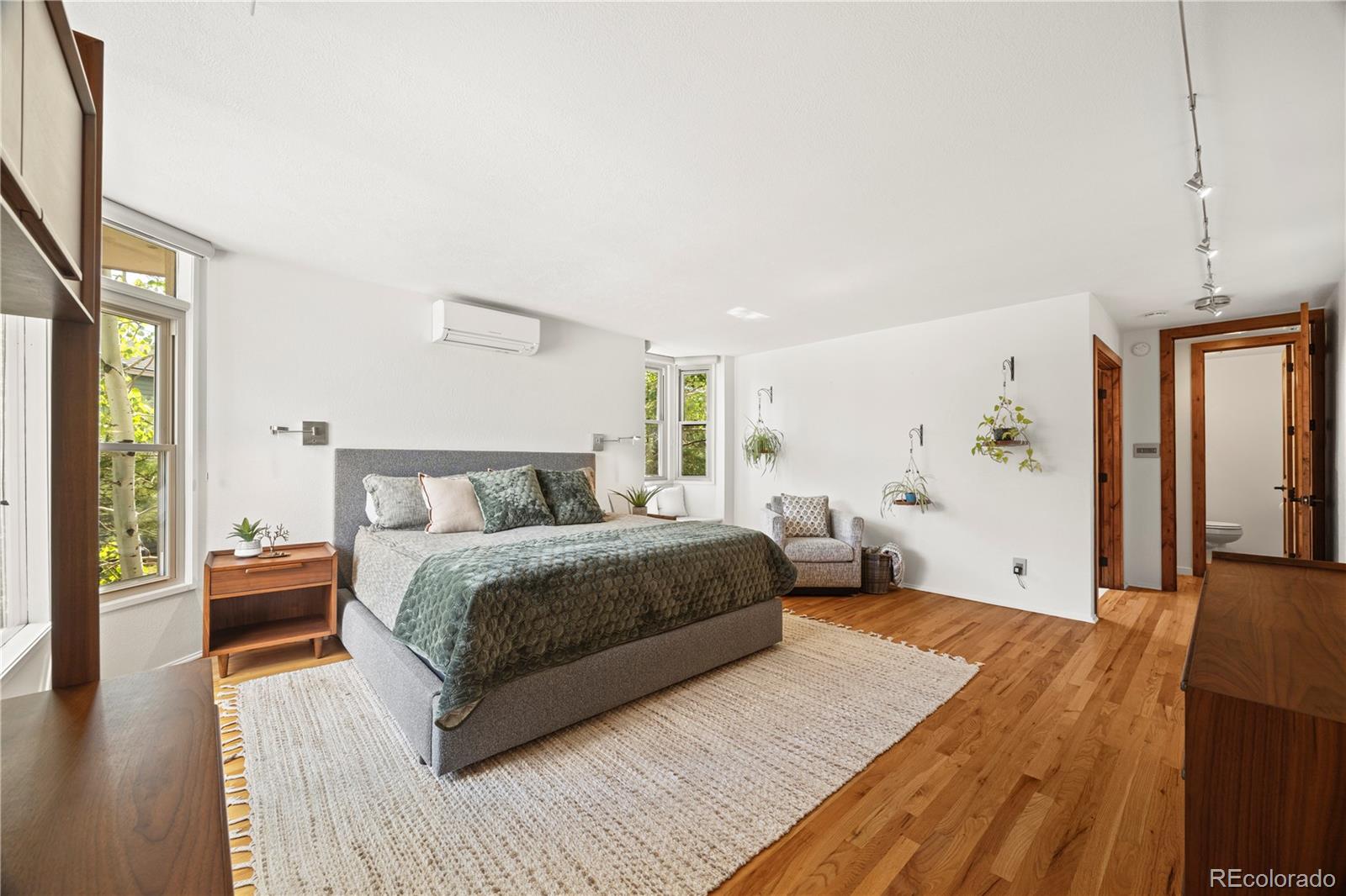 1405 Meadowrose Drive