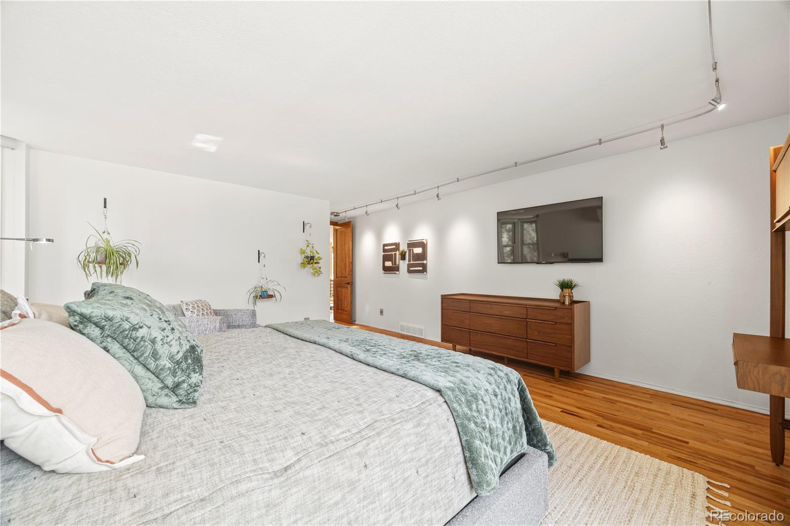 1405 Meadowrose Drive