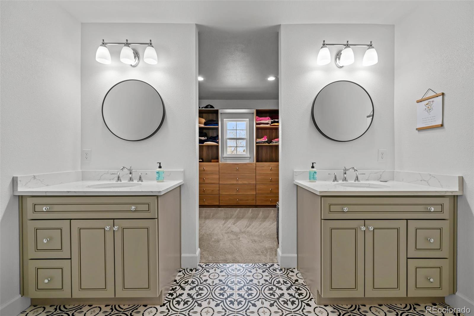 6769 E Costilla Circle