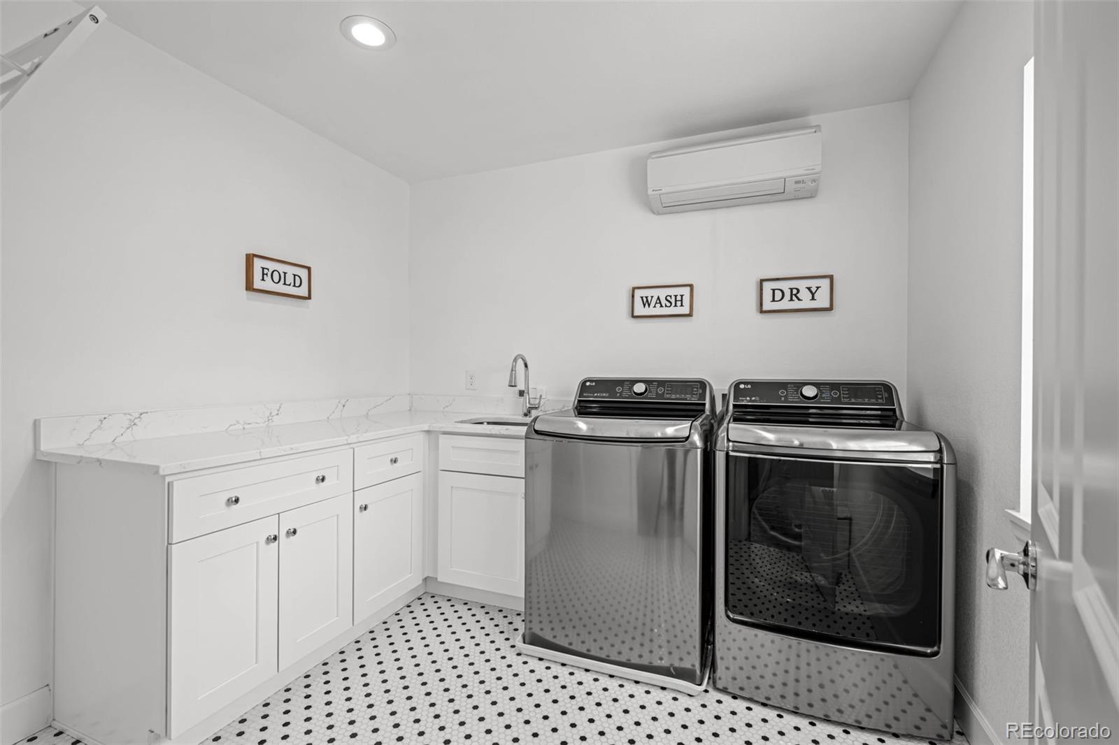 6769 E Costilla Circle