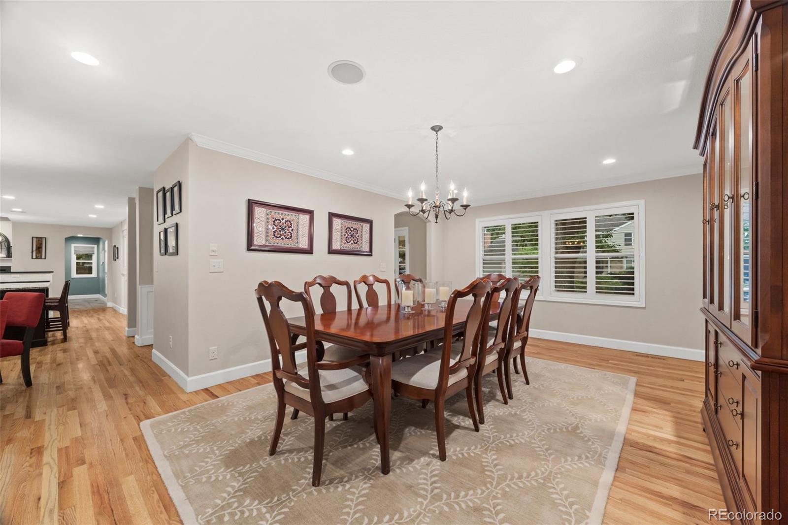 7049 S Magnolia Circle