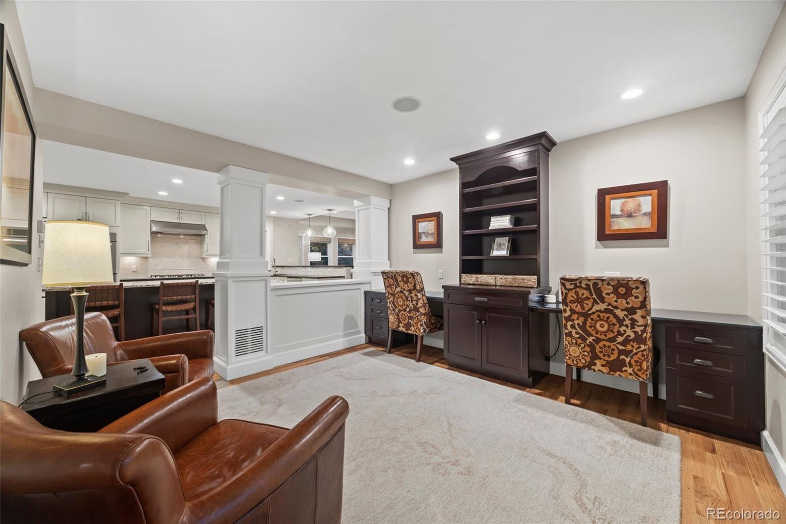 7049 S Magnolia Circle