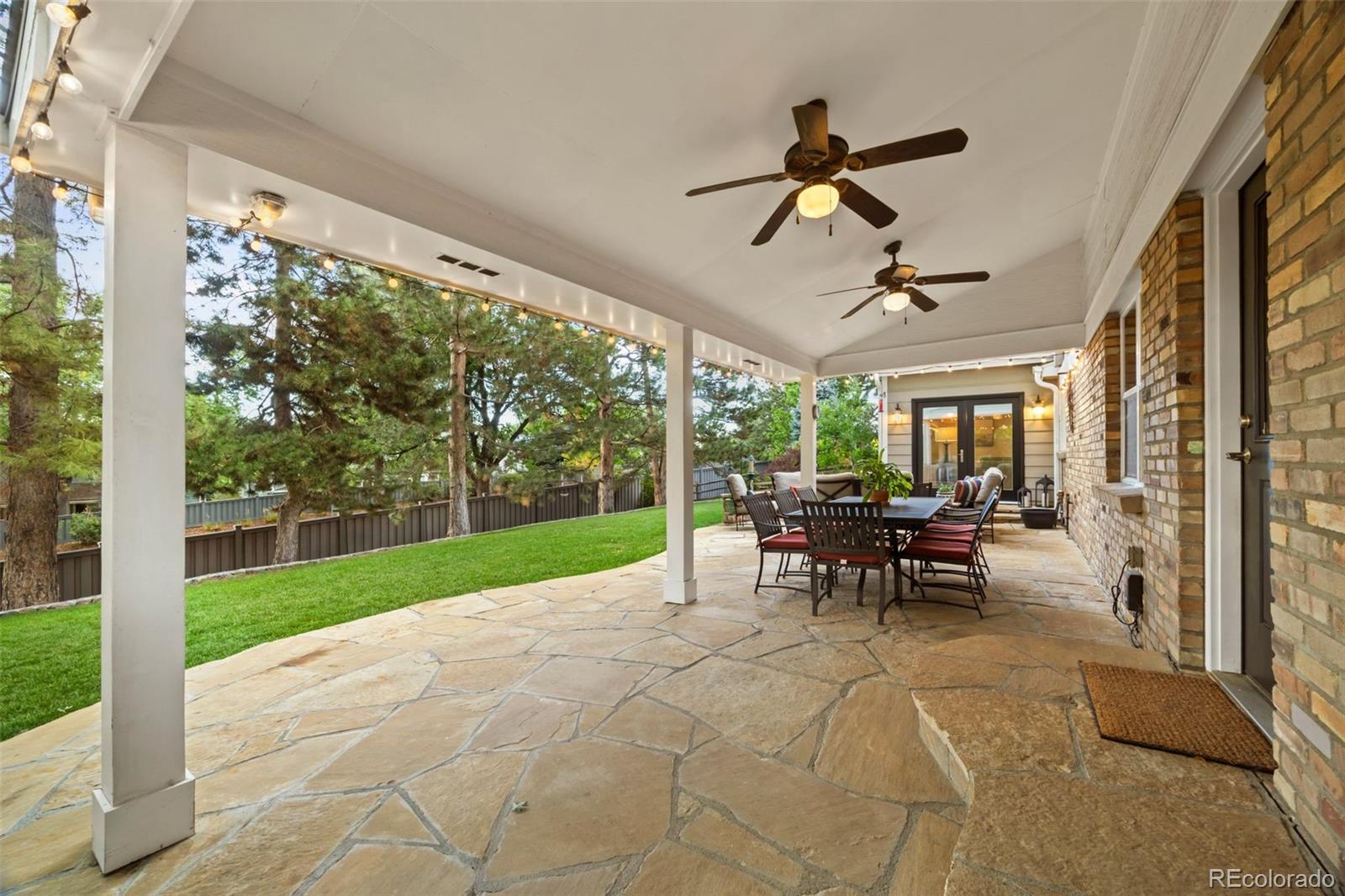 7049 S Magnolia Circle