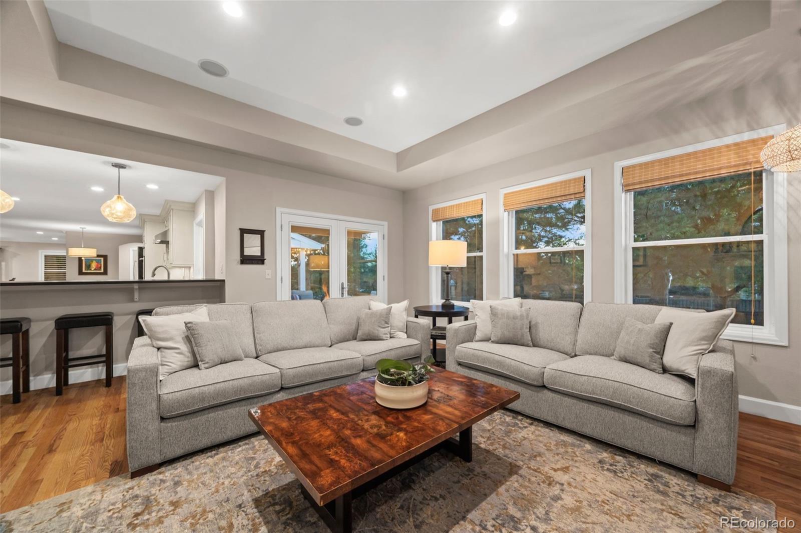 7049 S Magnolia Circle