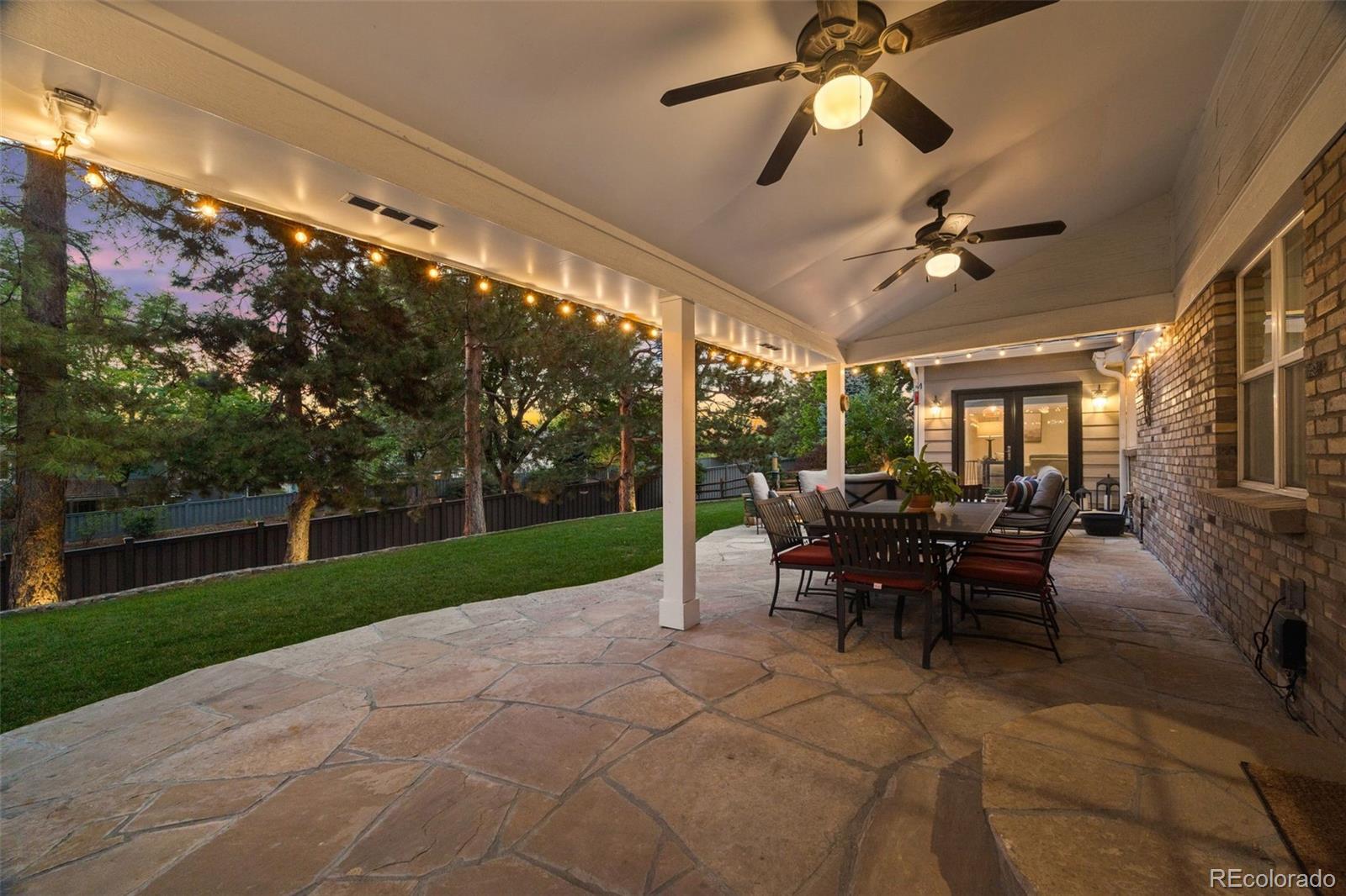 7049 S Magnolia Circle