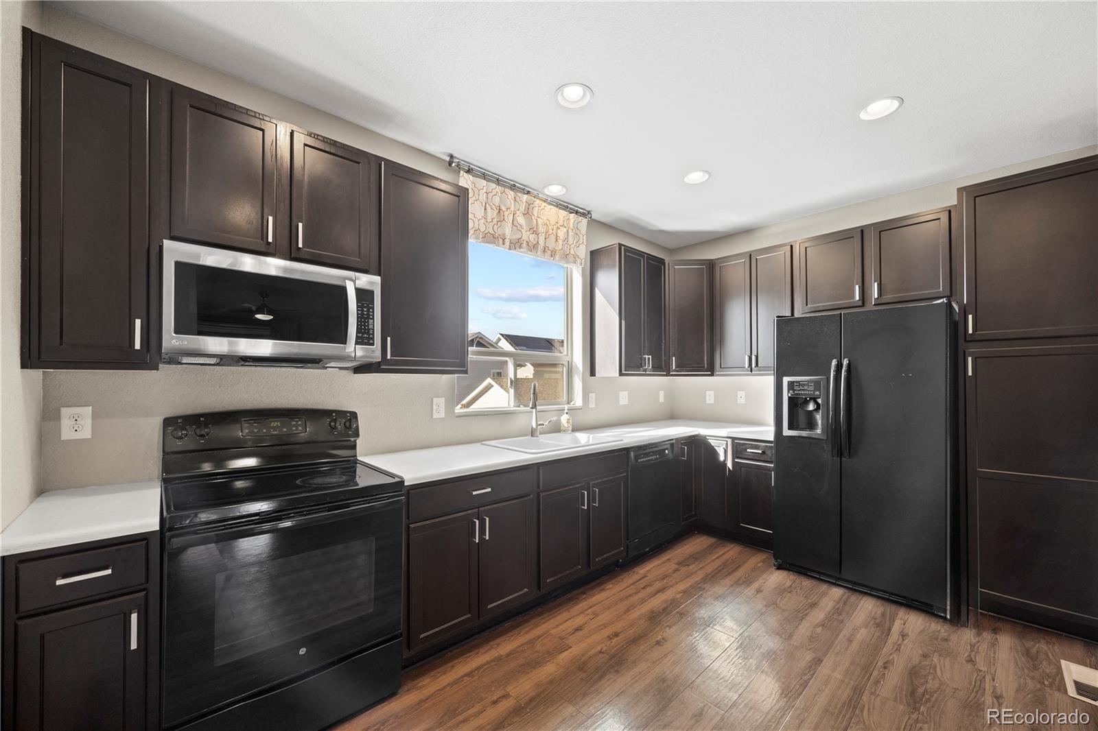 4957 Valentia Street