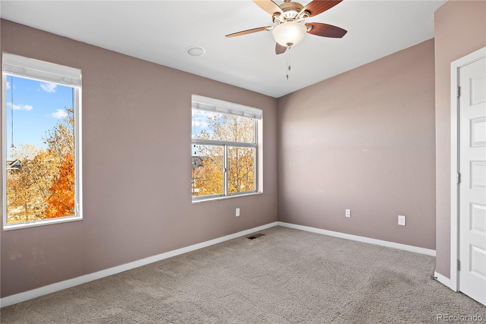 4957 Valentia Street