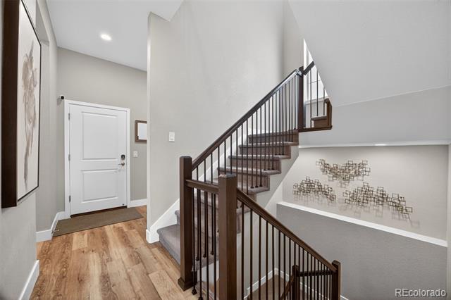 15527 W La Salle Place