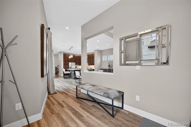 15527 W La Salle Place