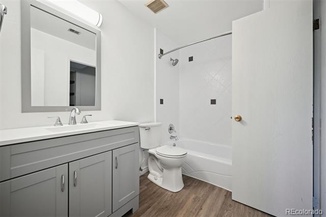 320 Wright Street Unit: 105