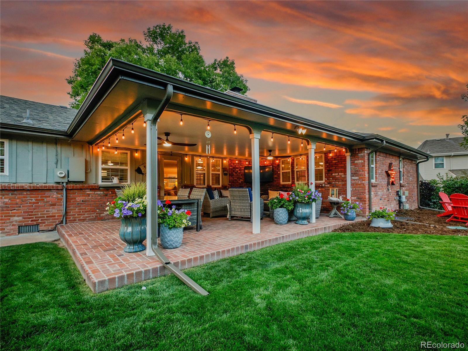 5030 S Clinton Street