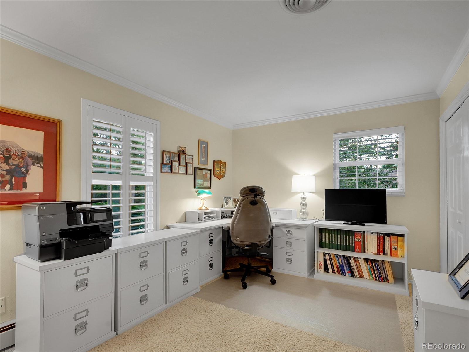 5030 S Clinton Street