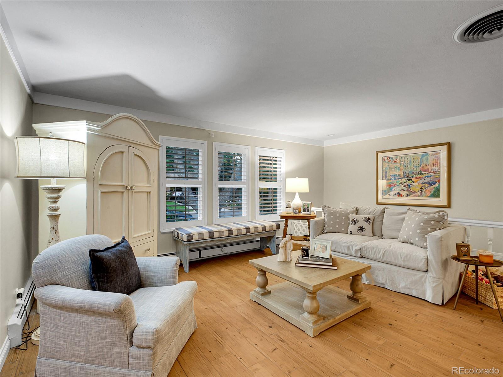 5030 S Clinton Street