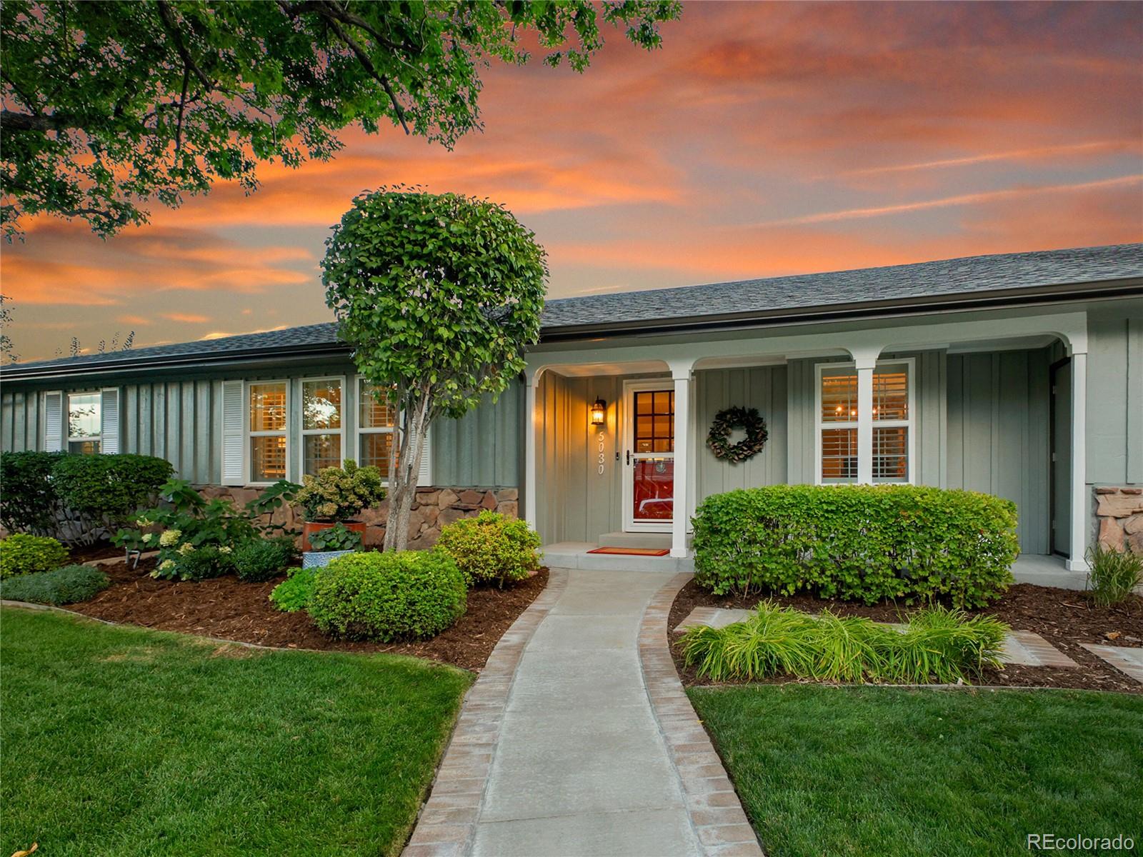 5030 S Clinton Street