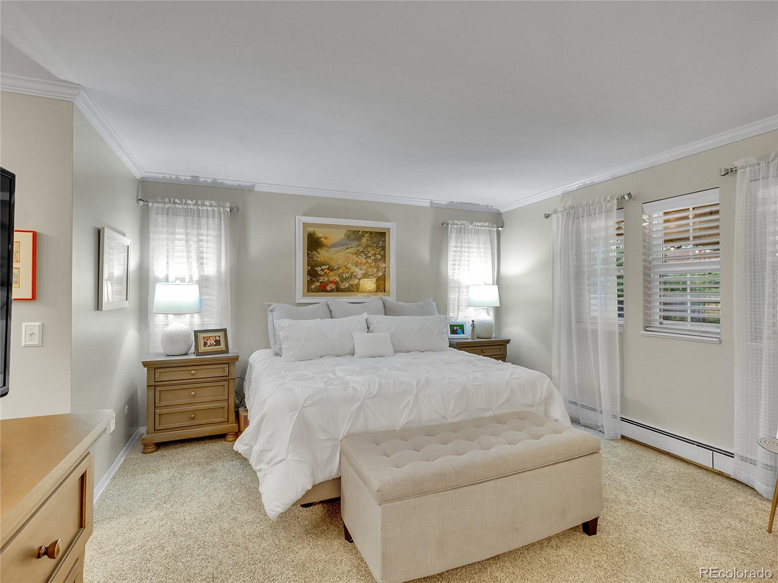 5030 S Clinton Street