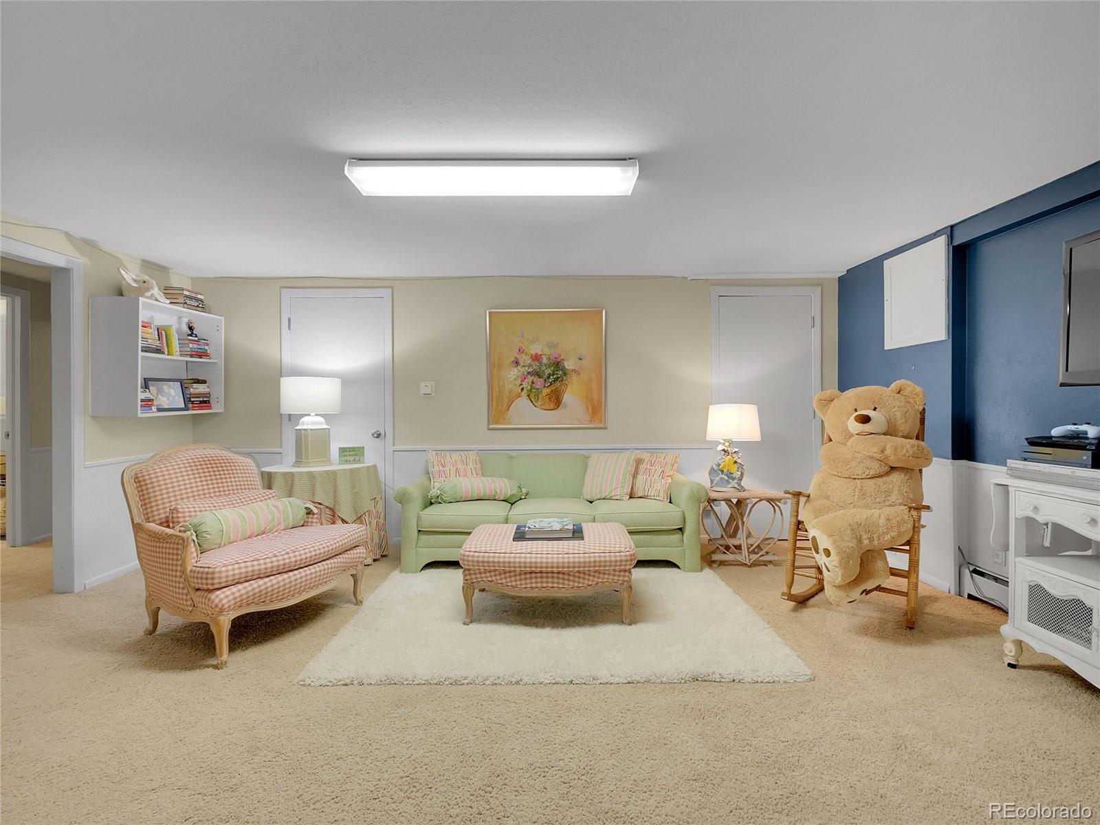 5030 S Clinton Street