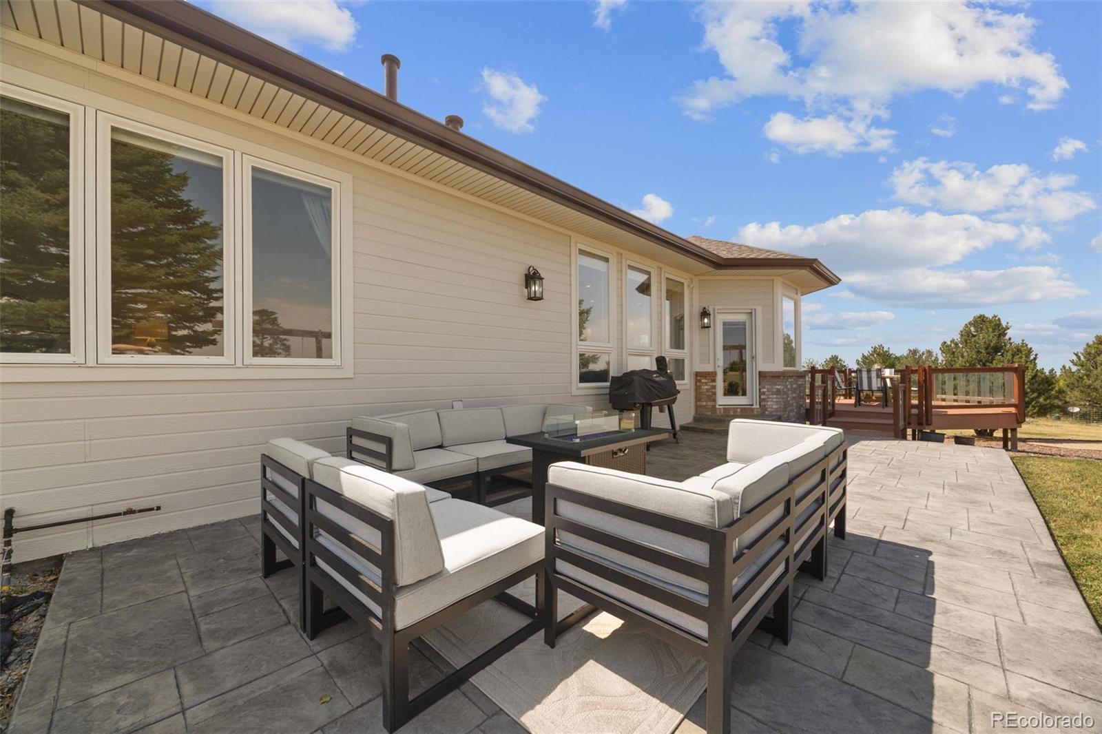 1016 Amanda Pines Drive
