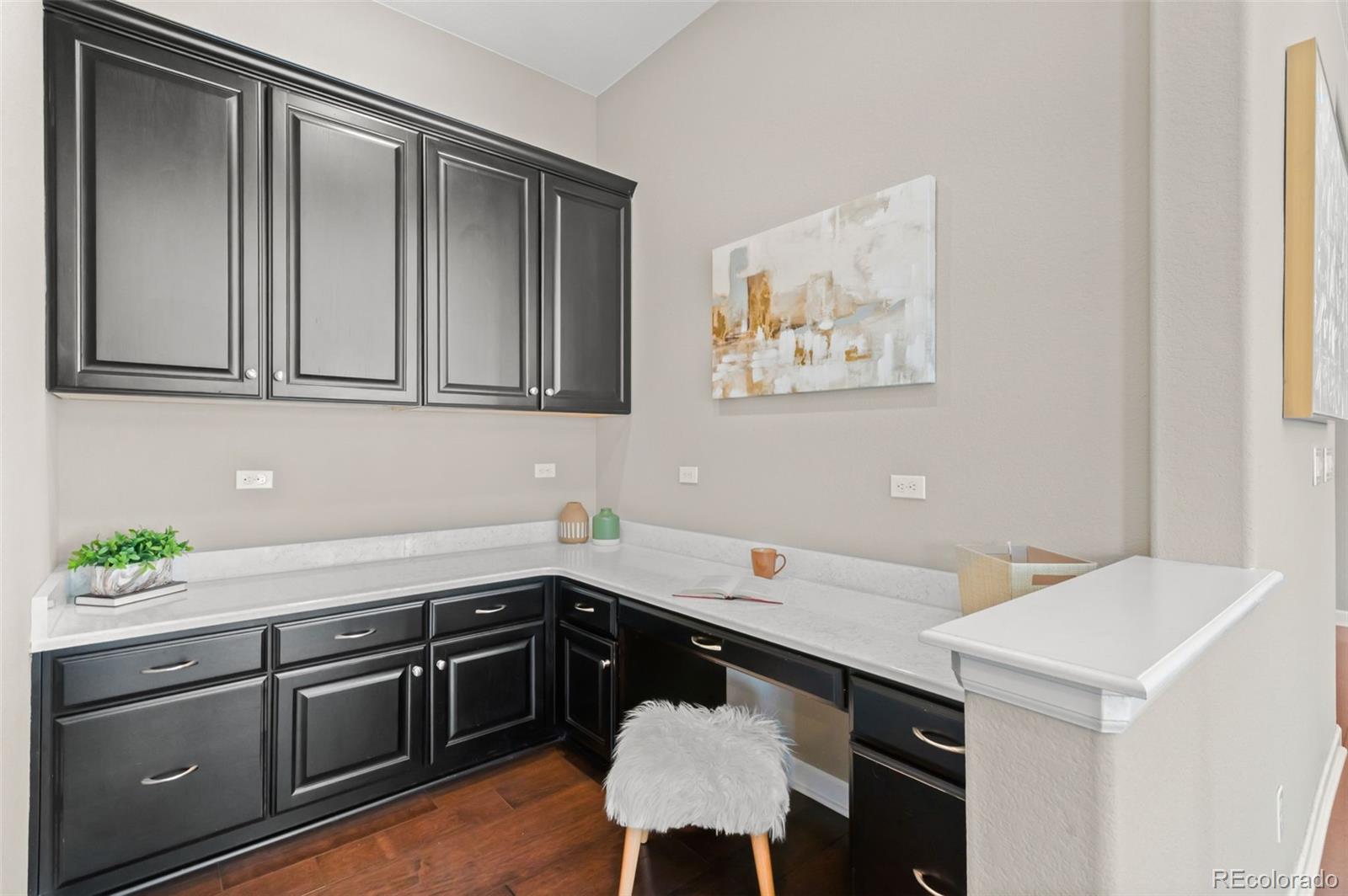 10082 Glenayre Court