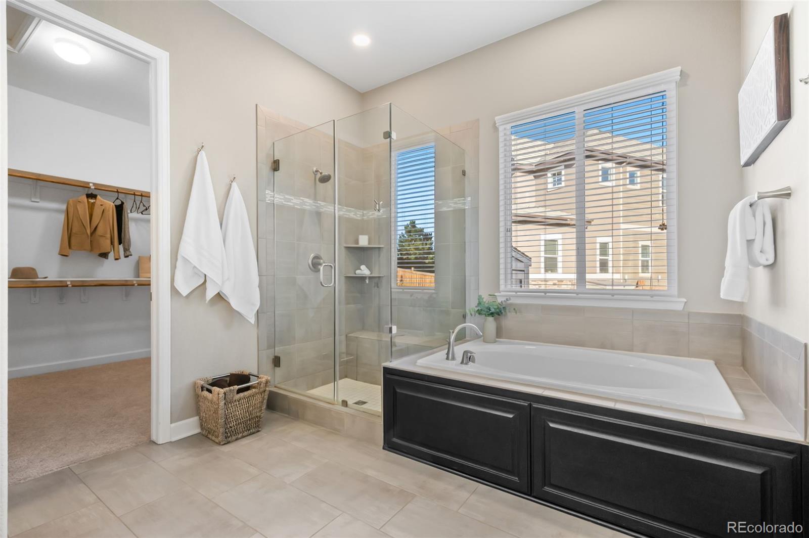 10082 Glenayre Court