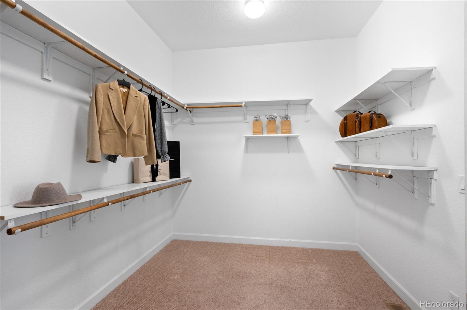 10082 Glenayre Court