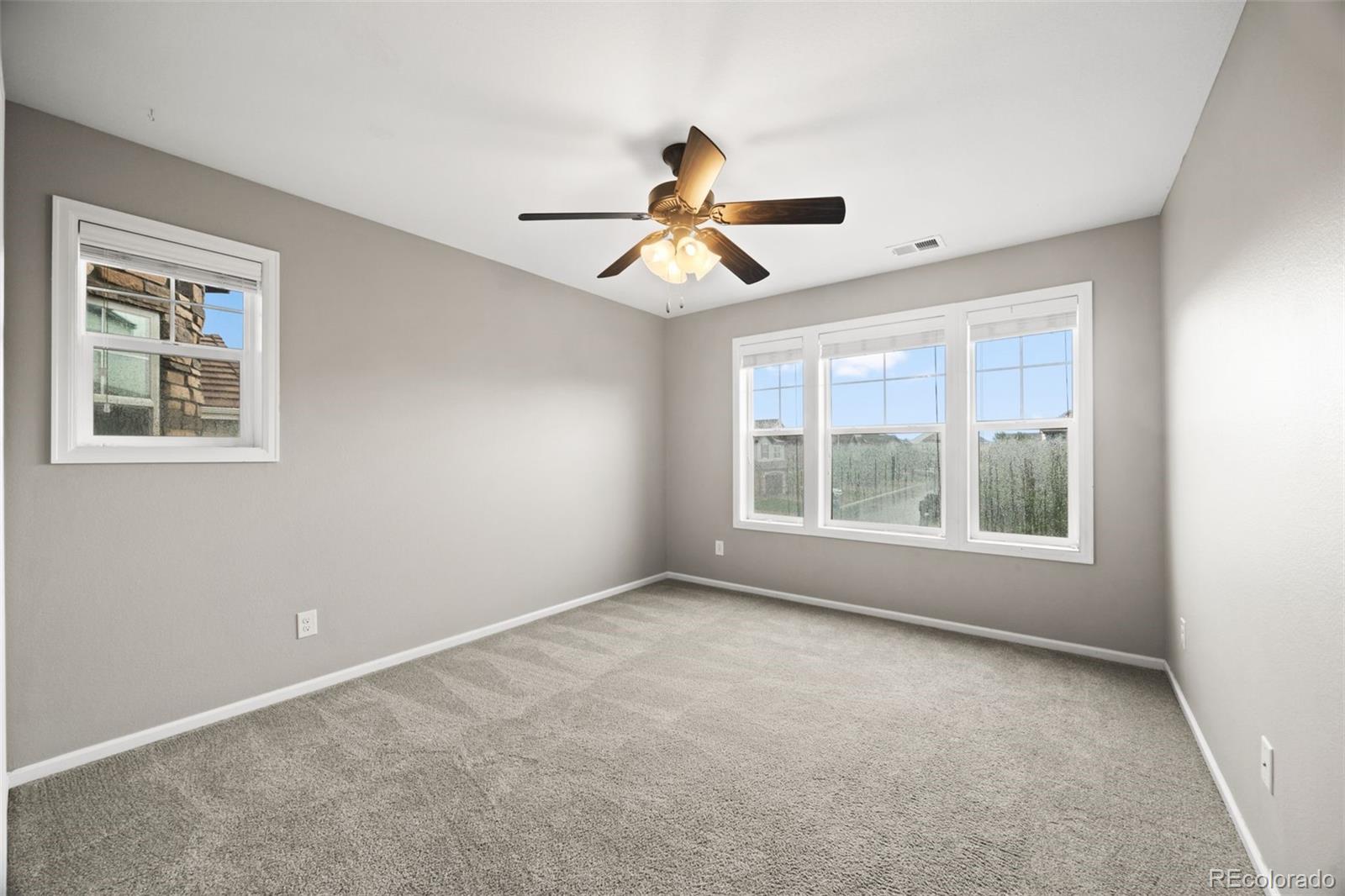 14376 Double Dutch Circle