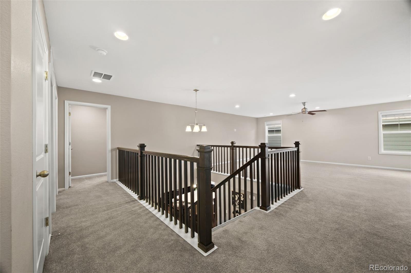 14376 Double Dutch Circle
