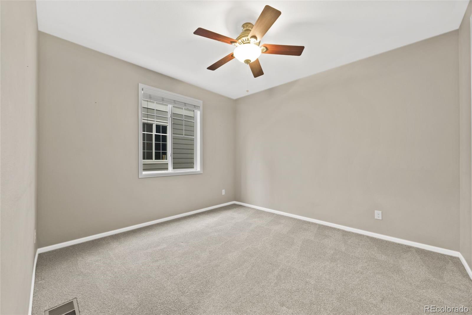 14376 Double Dutch Circle