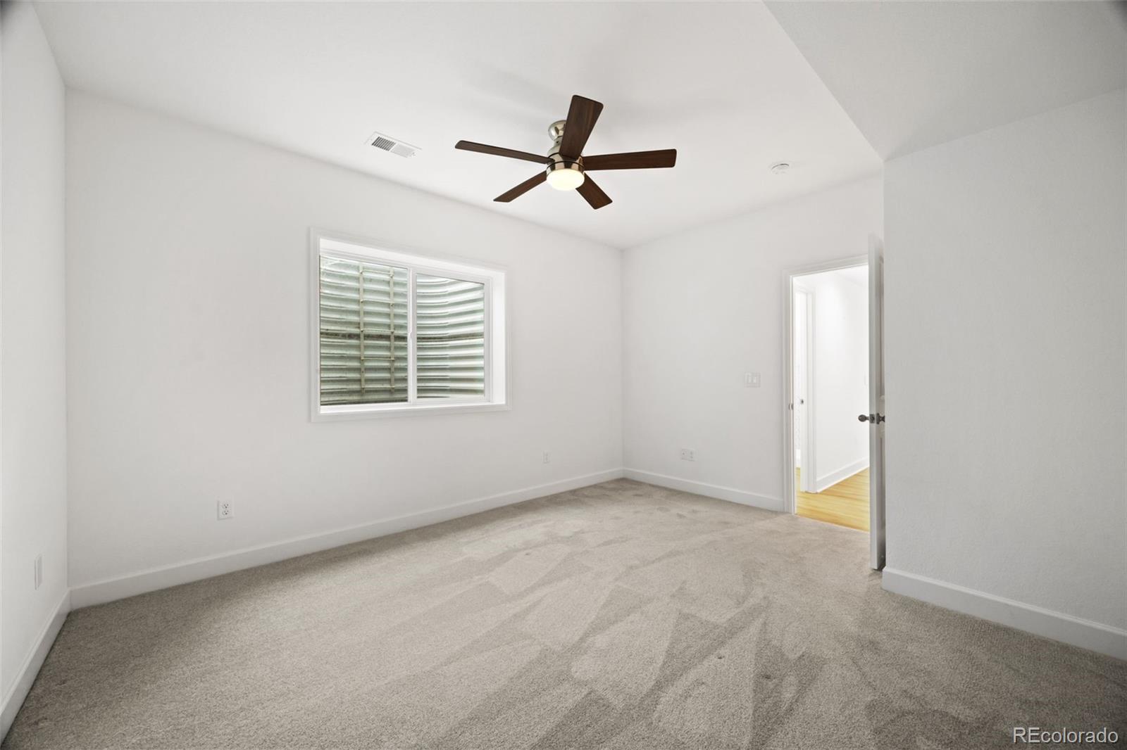 14376 Double Dutch Circle