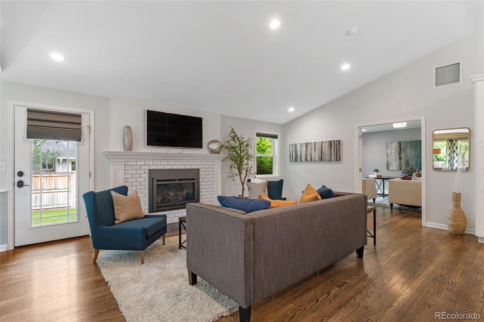 2717 S Langley Court