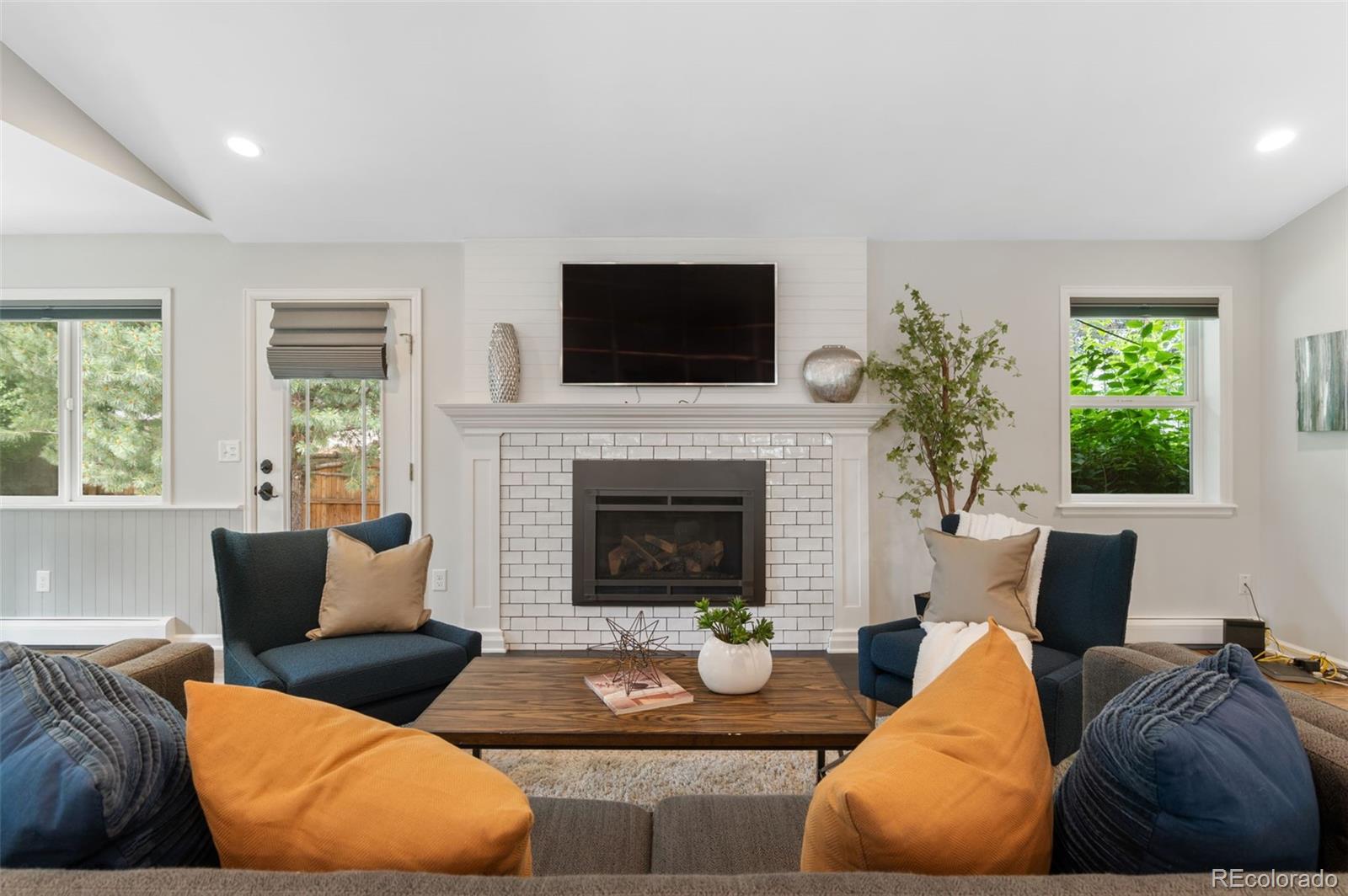 2717 S Langley Court