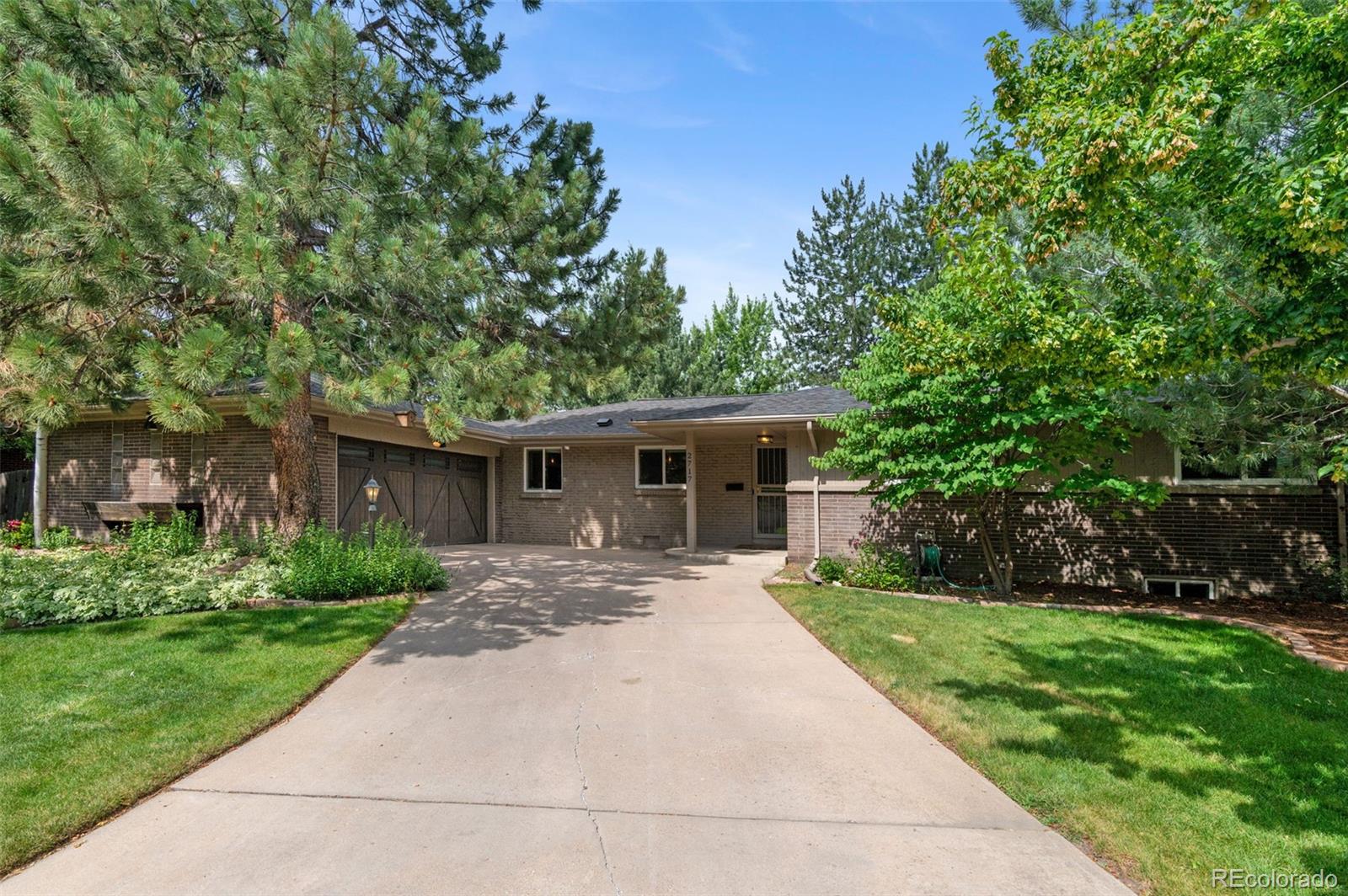 2717 S Langley Court