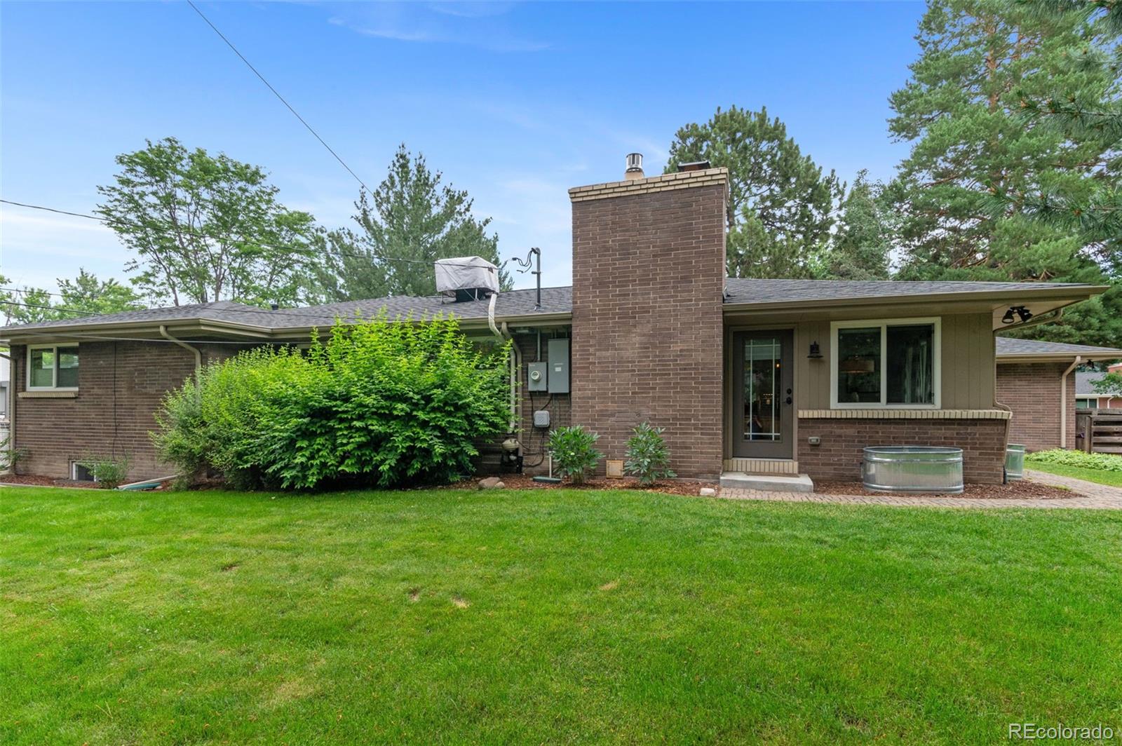 2717 S Langley Court