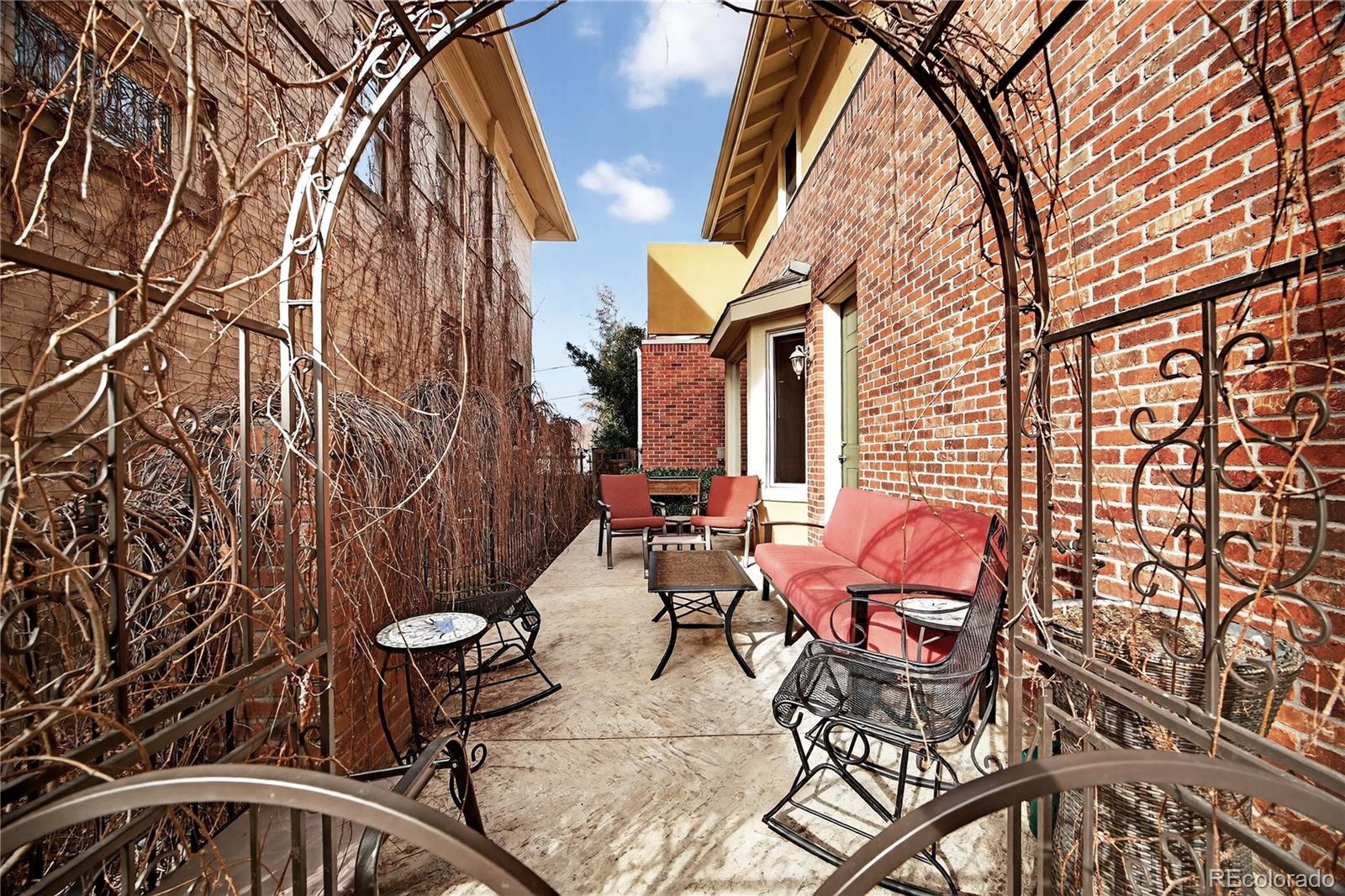 685 N Clarkson Street