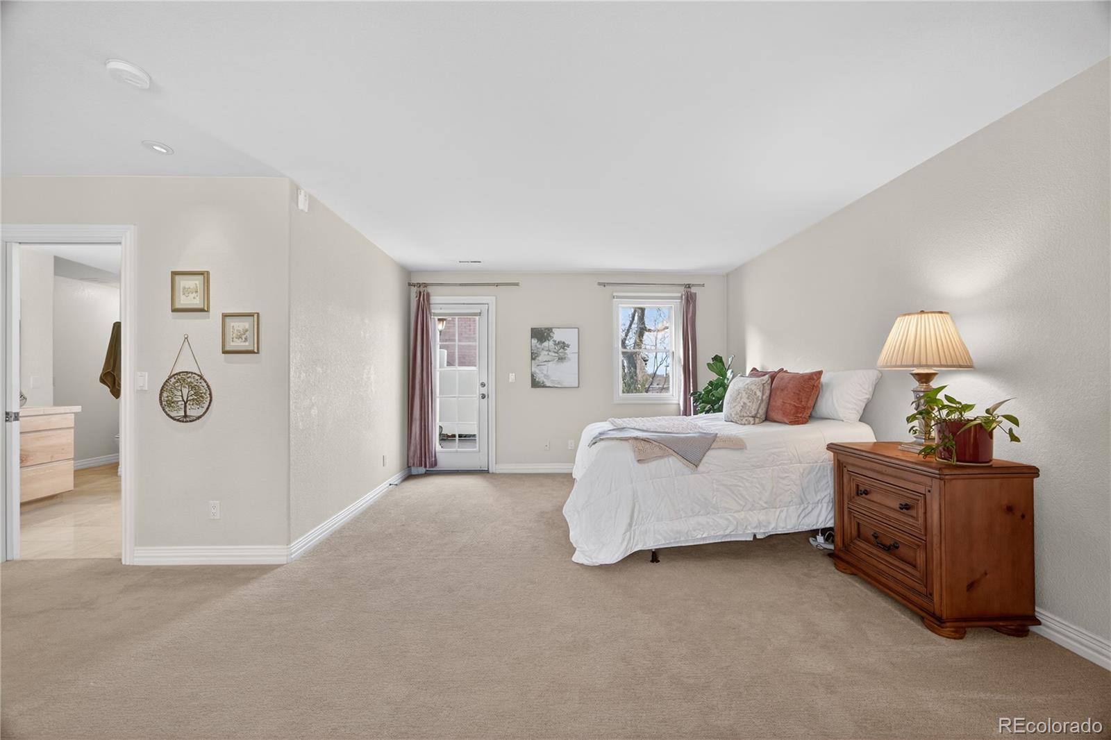 685 N Clarkson Street