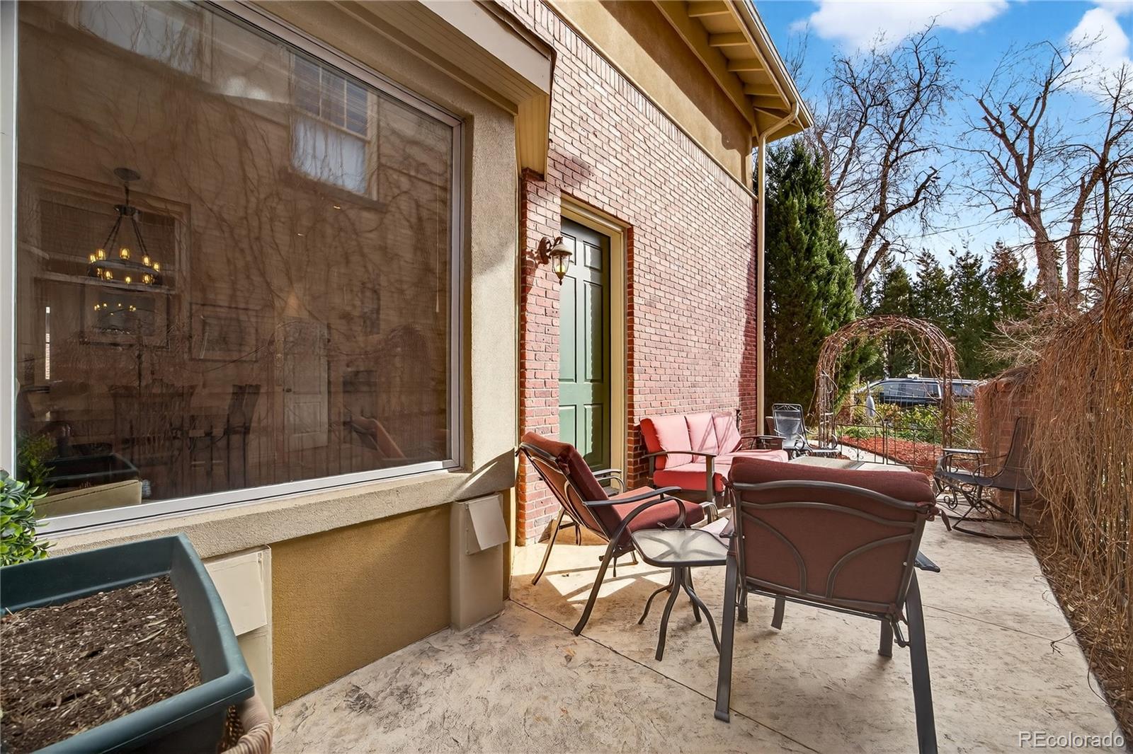 685 N Clarkson Street